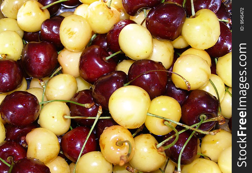 Ow!These ripe, fresh, tasty sweet cherries are very-very beautiful!. Ow!These ripe, fresh, tasty sweet cherries are very-very beautiful!