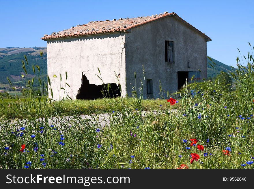 This house was broken because of 5,8 richter earthquake happened in Umbria in the 1997. This house was broken because of 5,8 richter earthquake happened in Umbria in the 1997