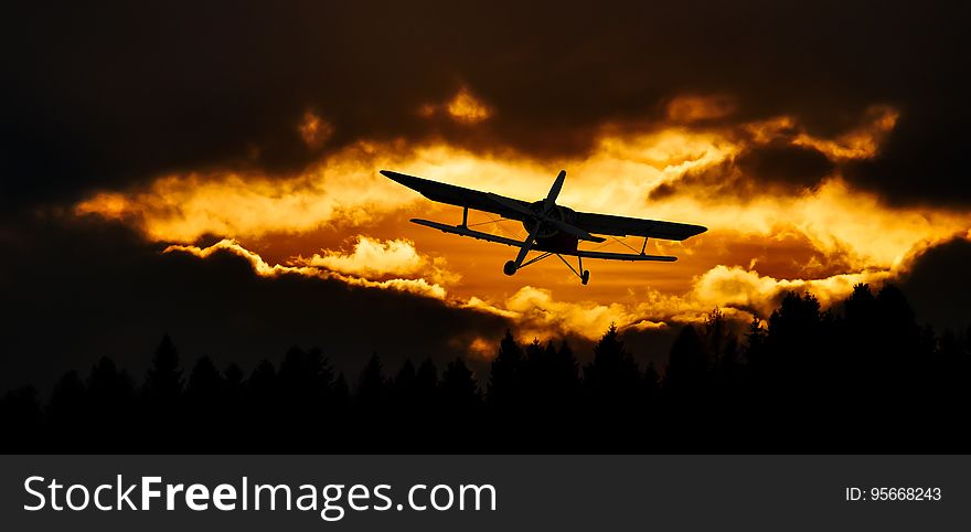 Sky, Airplane, Atmosphere Of Earth, Aviation