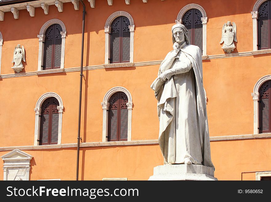 Statue of Dante Alighieri in Verona, Italy