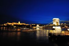 Szechenyi Chain Bridge And Buda Castle At Night Royalty Free Stock Photo Szechenyi Chain Bridge And Buda Castle At Night Royalty Free Stock Photo