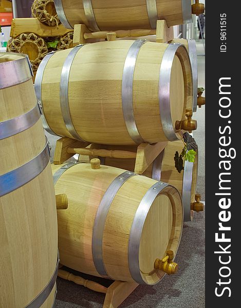 New oak flanks - good container for grape wine storage. New oak flanks - good container for grape wine storage.