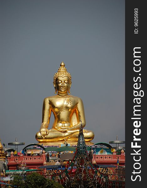 Golden Buddha statu in Thailand