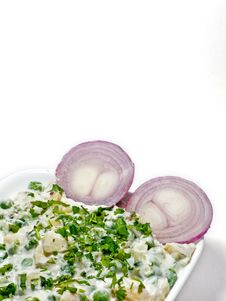 Baked Vegetable In A Whit Bowl And Two Onions Royalty Free Stock Images Baked Vegetable In A Whit Bowl And Two Onions Royalty Free Stock Images