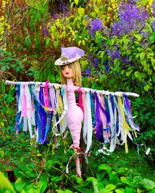 Colorful Female Scarecrow Royalty Free Stock Photos Colorful Female Scarecrow Royalty Free Stock Photos