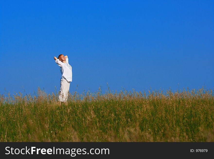 Beauty girl in field