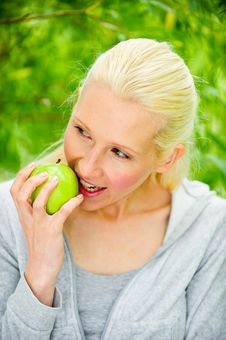 Beautiful Blond Female Relaxing In The Park Royalty Free Stock Photography Beautiful Blond Female Relaxing In The Park Royalty Free Stock Photography