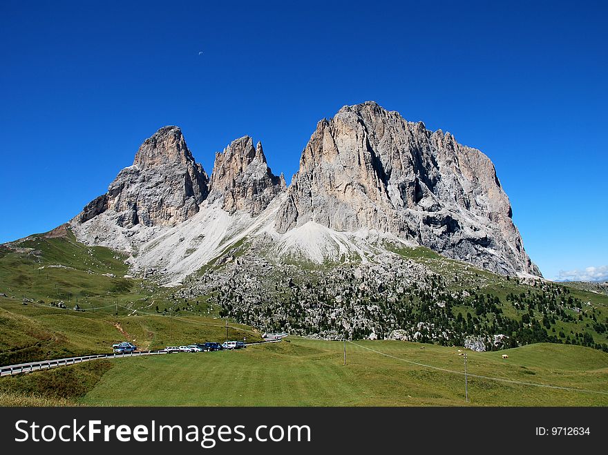 A view of a mountains Dolomiti in italy. A view of a mountains Dolomiti in italy