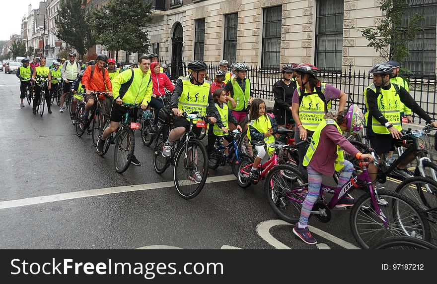 Camden Cyclists take Cyclists from Sidings Community Centre and Swiss Cottage to the London FreeCycle 29th July 2017. Camden Cyclists take Cyclists from Sidings Community Centre and Swiss Cottage to the London FreeCycle 29th July 2017