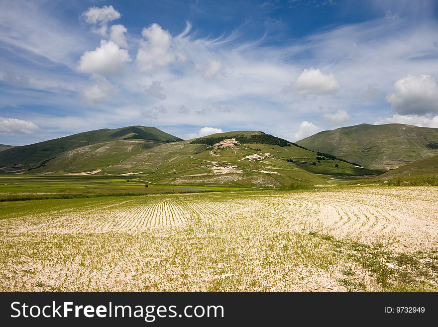 Photo of umbria mountain landscape in the spring