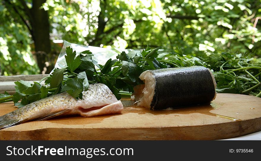 Fresh fish wth verdure, cooking