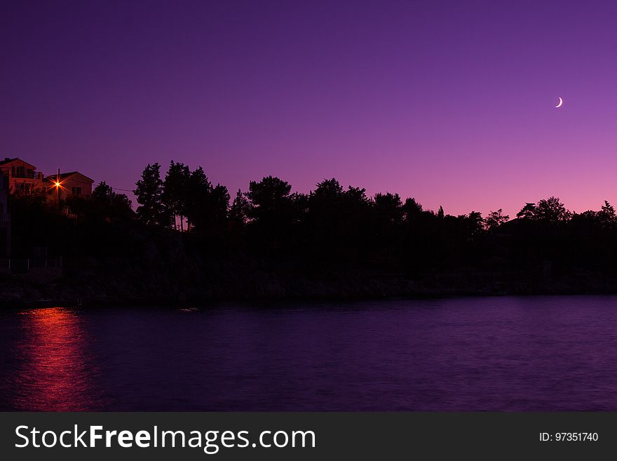 Sky, Nature, Body Of Water, Reflection