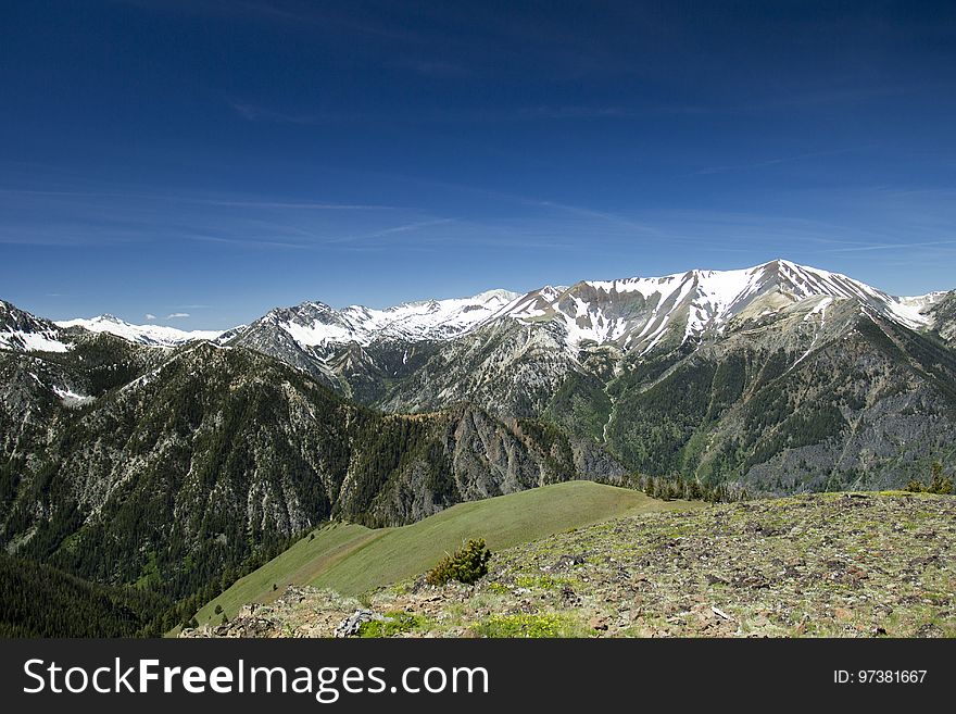 The largest wilderness area in Oregon encompasses the heart of the Wallowa Mountains, which was once home to the Nez Perce Indians. The largest wilderness area in Oregon encompasses the heart of the Wallowa Mountains, which was once home to the Nez Perce Indians.