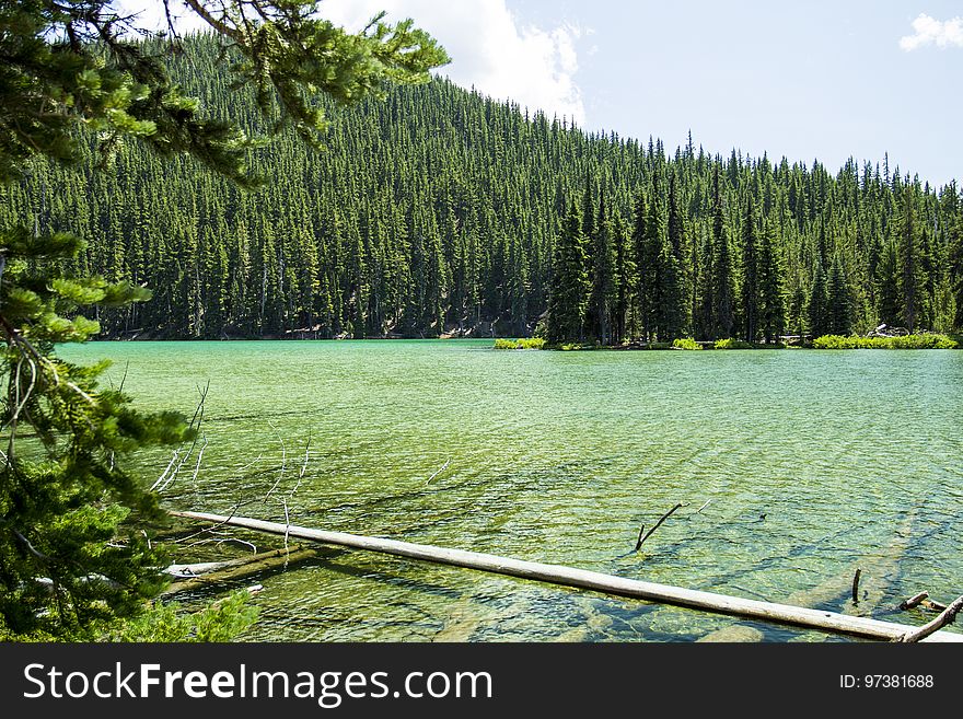 Devils Lake in summer, Oregon