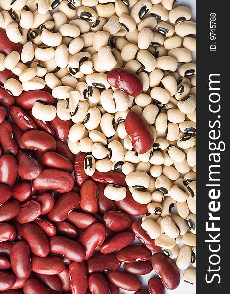 Red and white haricot beans