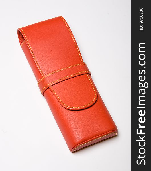 The leather broun pen box