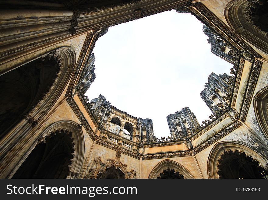 Incomplete dome of the imperfect chapel at Batalha Monastery. Incomplete dome of the imperfect chapel at Batalha Monastery