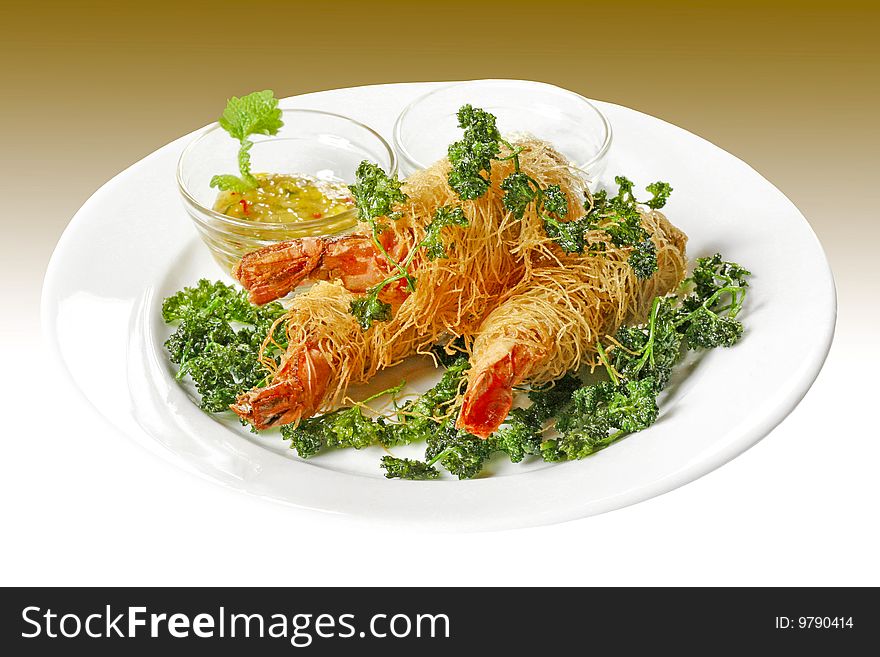 King prawns in noodles with sauce