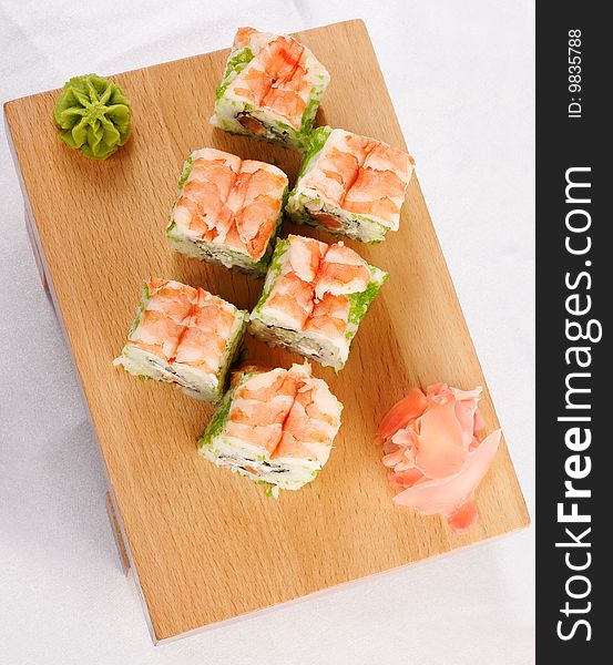 Sushi futomaki with shrimp