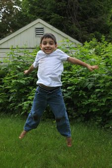 Free Boy Playing Royalty Free Stock Photos - 9858838