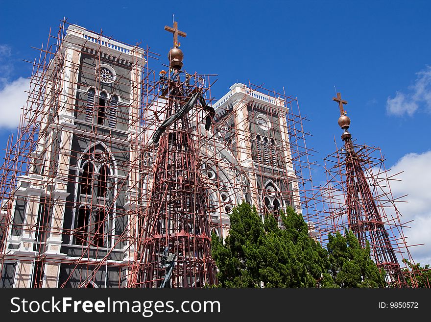 The repairing of biggest church in Thailand
