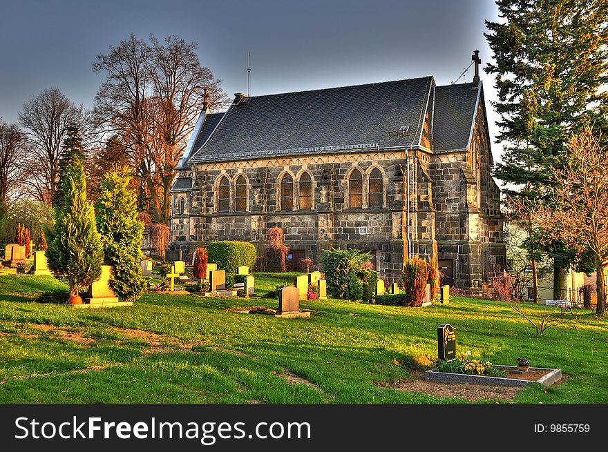 Friedhof mit kirche in sachsen HDR. Friedhof mit kirche in sachsen HDR