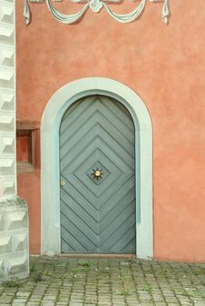 Old Wooden Door And Stone Wall Stock Images Old Wooden Door And Stone Wall Stock Images
