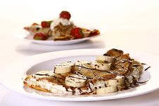 Dessert Plate Witn Pancakes And Strawberry Royalty Free Stock Images Dessert Plate Witn Pancakes And Strawberry Royalty Free Stock Images