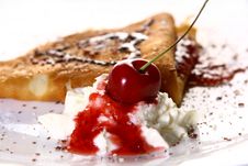 Dessert Plate Witn Pancakes And Strawberry Royalty Free Stock Photos Dessert Plate Witn Pancakes And Strawberry Royalty Free Stock Photos