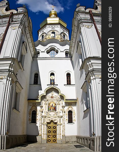 One of the numerous churches in Kiev Pechersk Lavra in Ukraine. One of the numerous churches in Kiev Pechersk Lavra in Ukraine