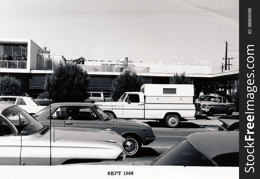 Menlo Park 1968: Santa Cruz Avenue - North Side, front