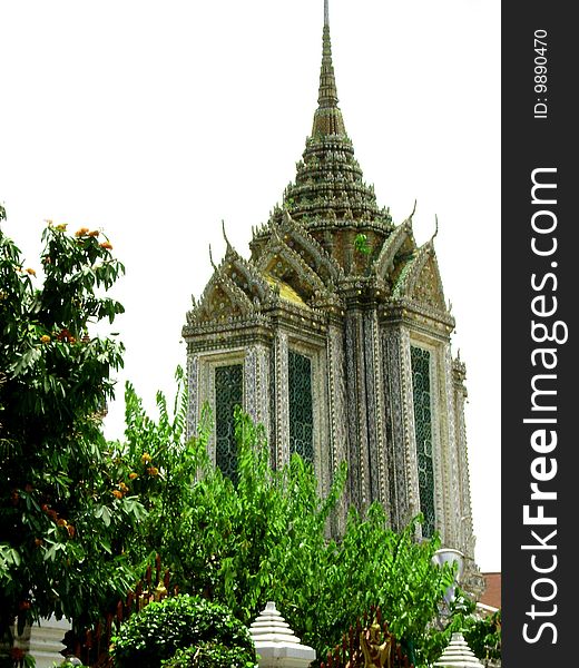 Small architectural masterpiece; Wat Arun, Bangkok