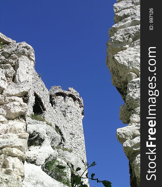 Ruins of castle in Ogrodzieniec (Poland)