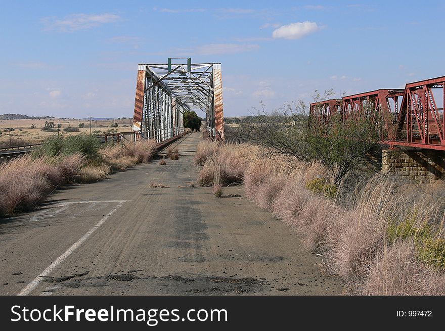 Road and railroad bridges