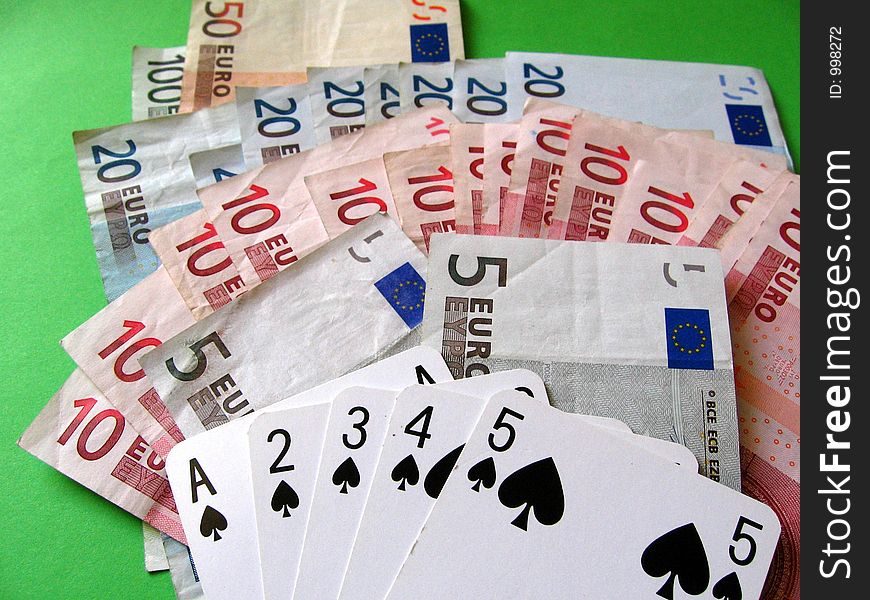 Straight flush (2,3,4,5,A) spade; 
money 10, 20, 50, 100 euro; 

green backgroud. Straight flush (2,3,4,5,A) spade; 
money 10, 20, 50, 100 euro; 

green backgroud