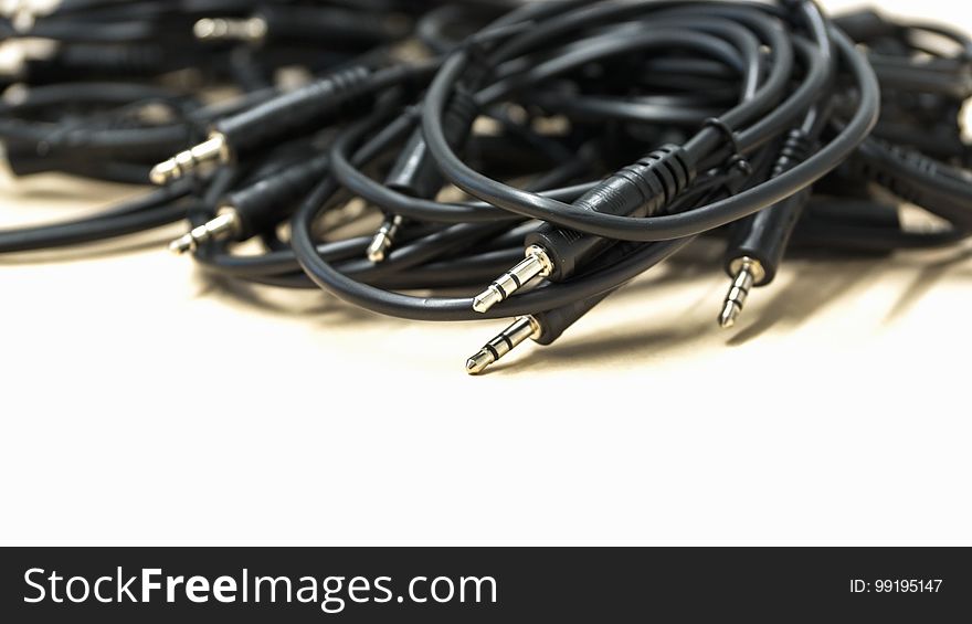Cable, Technology, Electronics Accessory, Electronic Device