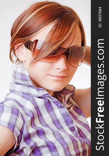 Young pretty girl with sunglasses