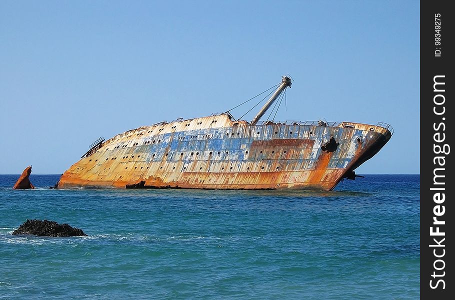 Water Transportation, Shipwreck, Sea, Watercraft