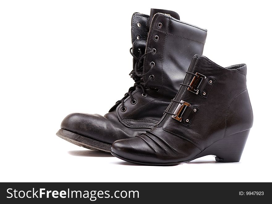 Rough leather footwear for work and productive leisure. Protection of feet in difficult conditions.