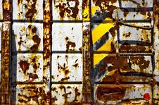 Rusted Trash Bin Royalty Free Stock Images Rusted Trash Bin Royalty Free Stock Images