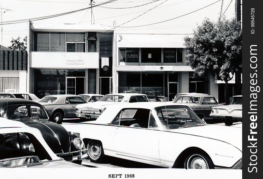 MP1968: Santa Cruz Avenue - South Side, rear