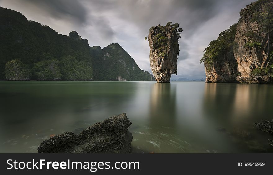 One of the most visited place in Thailand, James bond island in Phang Nga bay, thousands of people come here each day for a snap shot souvenir... I stayed there for few hours until night, nobody except me at this time... I was lucky to get some nice light during this long exposure of 131s. hope you enjoy!. One of the most visited place in Thailand, James bond island in Phang Nga bay, thousands of people come here each day for a snap shot souvenir... I stayed there for few hours until night, nobody except me at this time... I was lucky to get some nice light during this long exposure of 131s. hope you enjoy!