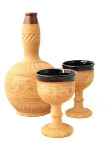 Pottery Wine Bottle And Glasses Royalty Free Stock Photography Pottery Wine Bottle And Glasses Royalty Free Stock Photography