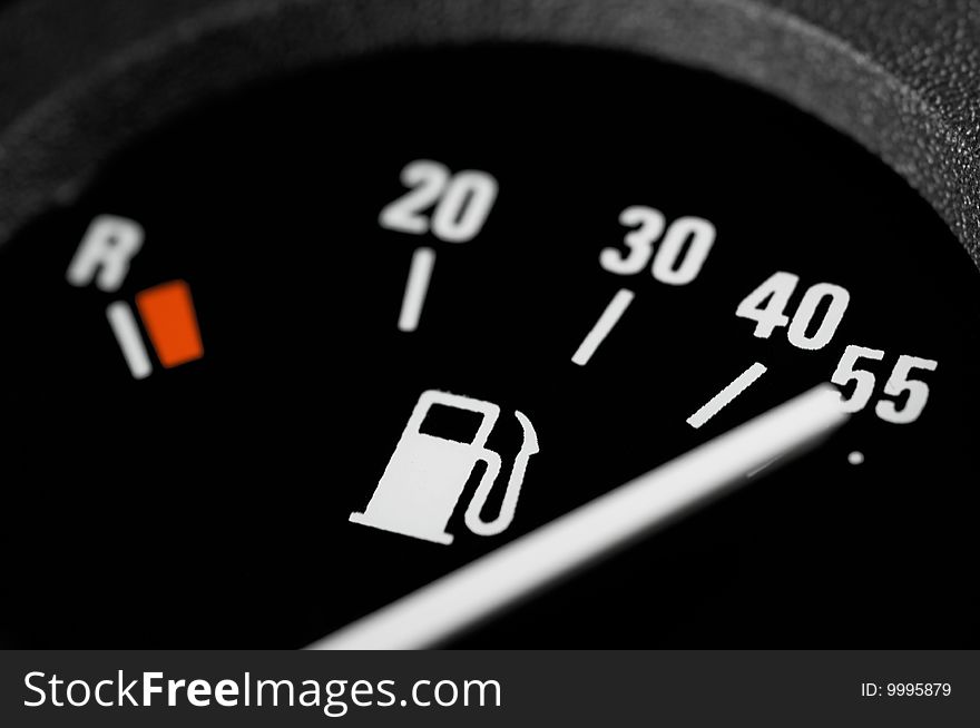 Fuel gauge of a car on position full