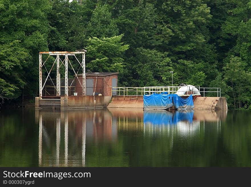 This gate is the gate that allows water into to pass through the dam, keeping the lake level constant. This gate is the gate that allows water into to pass through the dam, keeping the lake level constant