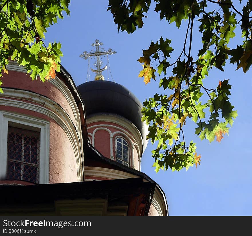 Donskoi Monastery was founded by Tsar Fyodor Ioannovich in honor of the Donskaya Icon of the Mother of God in gratitude for delivering Moscow from the attacks of the Crimean Khan Khazi - Girei in 1591-1593. Donskoi Monastery was founded by Tsar Fyodor Ioannovich in honor of the Donskaya Icon of the Mother of God in gratitude for delivering Moscow from the attacks of the Crimean Khan Khazi - Girei in 1591-1593.