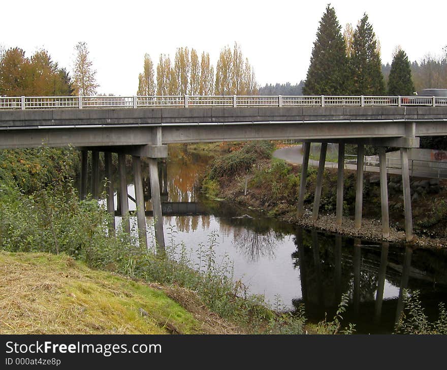 A bridge crossing over the Sammamish river in Woodinville, Washington.