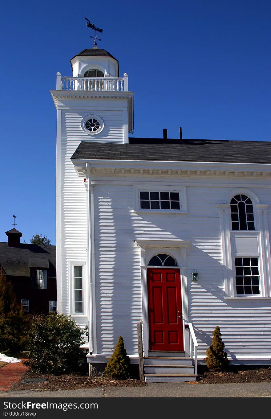 Manchester-by-the-Sea is a beautiful New England town with a quaint downtown area, picturesque harbor, and a wonderful beach. Manchester is often overlooked by Cape Ann visitors simply because there are no major attractions such as harbor cruises, art colonies, hotels, or other large traffic generators. It's quiet, and local residents like it that way