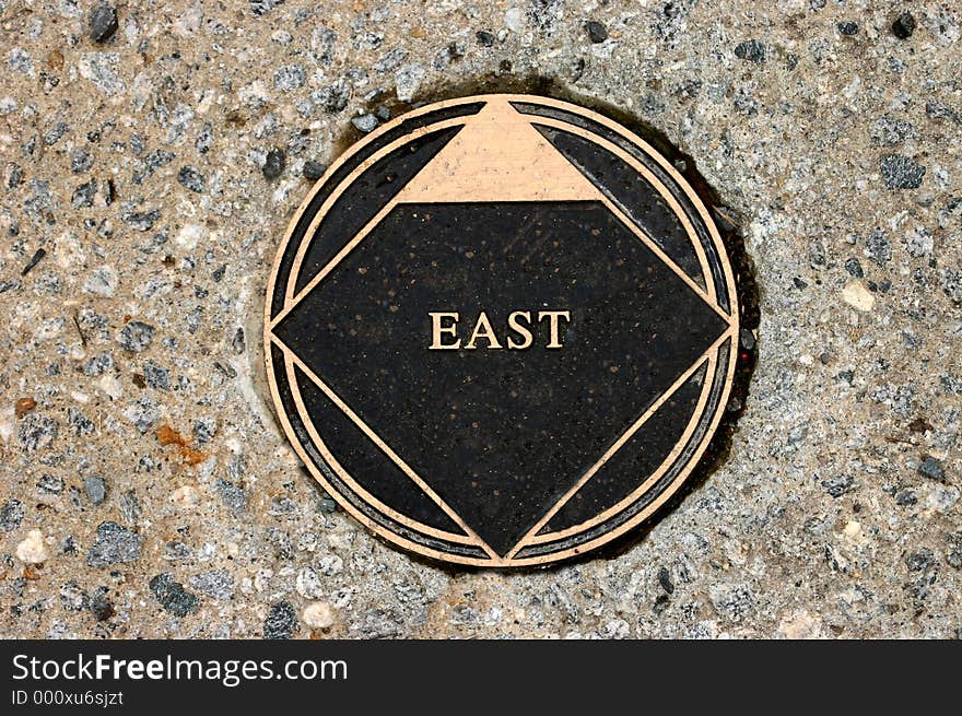 East navigation marker. East navigation marker