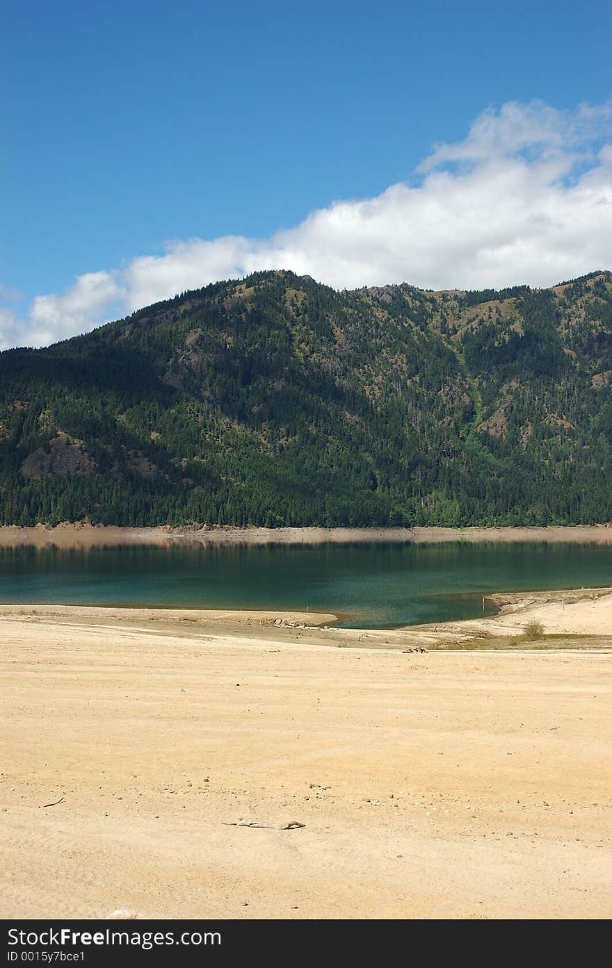 Lake Cle Elum in Cle Elum, Washington. Lake Cle Elum in Cle Elum, Washington.